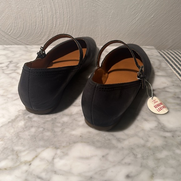 Lucky Brand Mary Jane Flats Size 8 - Picture 3 of 4